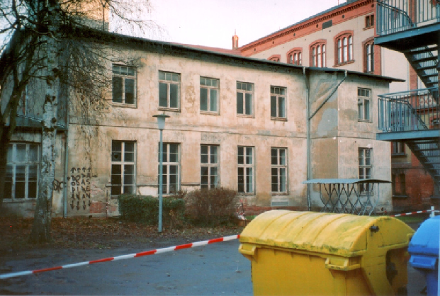 Dieses Gebäude beherbergte viele Jahre das Physikalische Institut (Foto: D. Bojarski).